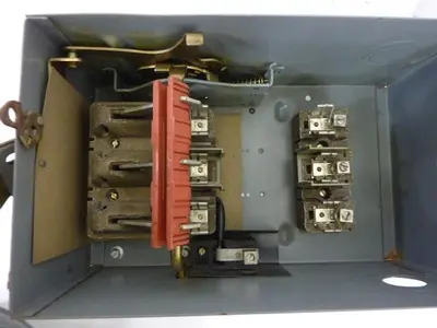 USED SQUARE D PQ-4606
