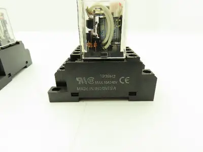 Omron LY4N 24VDC Relay W/Base Lot of 10