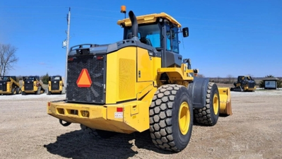 USED 2023 Deere 644 P-TIER