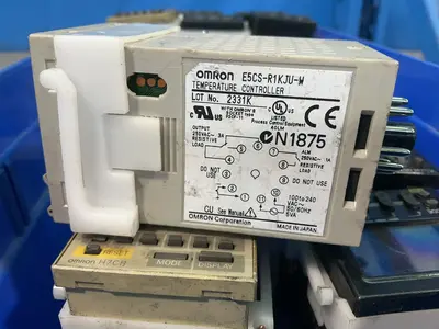 Used OMRON _UNKNOWN_ Counters/Timers Ohio US | HGR 24 #1345485