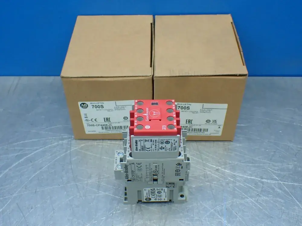 NEW ALLENBRADLEY 700SCF440EJC