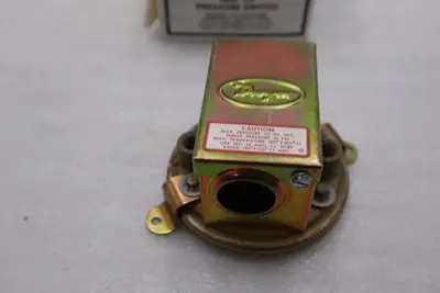 DWYER 1910-5 PRESSURE SWITCH, DIFFERENTIAL SERIES 1900 - STOCK 3837CC