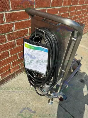 USED IDEX WRIGHT FLOW S1L ROTARY LOBE W/STAINLESS 1/2 HP MOTOR, CONTROLLER