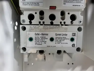 Used EATON HFD3040S Switchgears British Columbia CA | Lenmark #240443