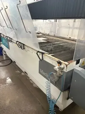 2018 FLOW MACH 3 Waterjet Cutters | Lion Machinery (5)