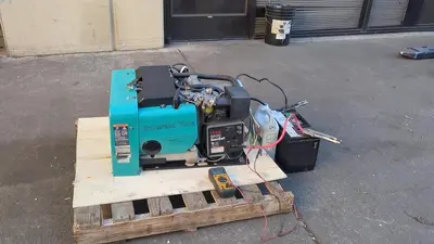 Onan Commercial 6500 Watt RV Gasoline Generator 120/240V Output 1784 Hours
