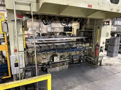 USED 2015 AIDA NC2-3000(2)E