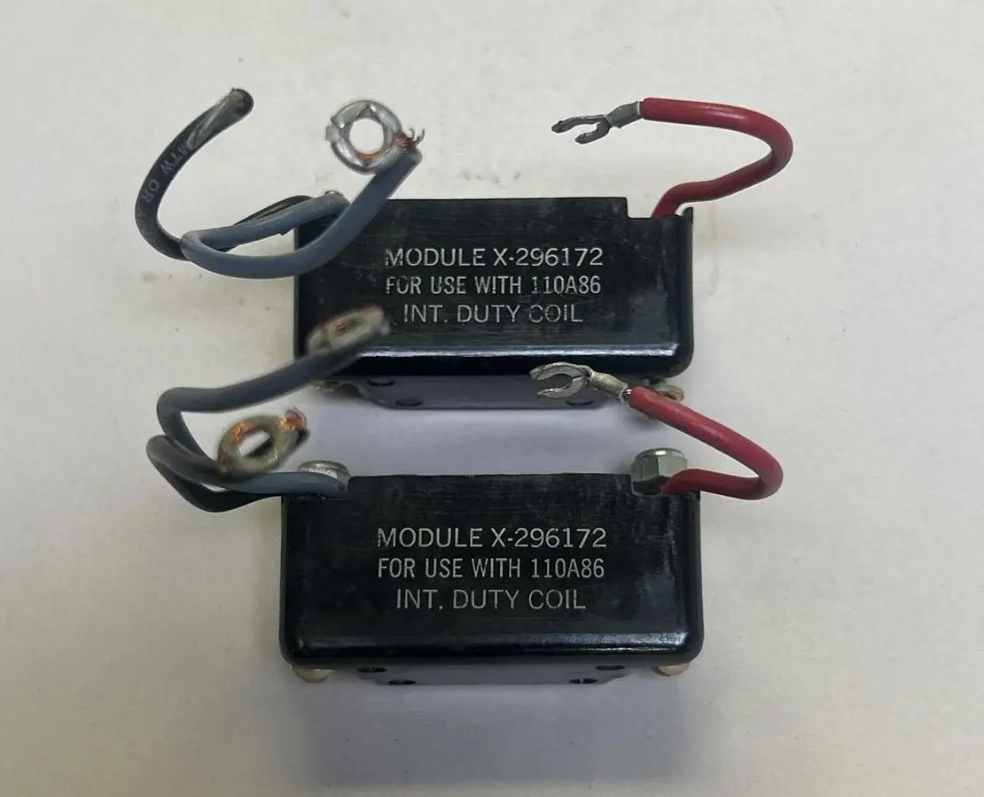 Used ALLEN-BRADLEY X-296172 PLC Contactors | Surplus Asset Holdings #1227316