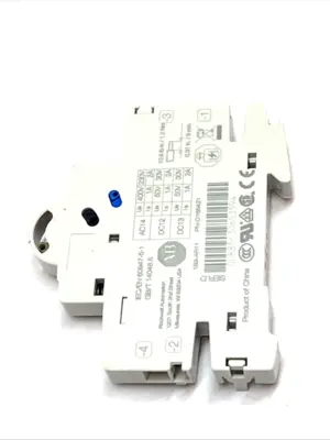 USED ALLEN BRADLEY AUXILIARY CONTACT, RIGHT‑MOUNT MCB ACCESSORY