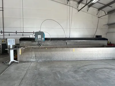 2013 FLOW MACH 3 7320B Waterjet Cutters | Machnet (1)