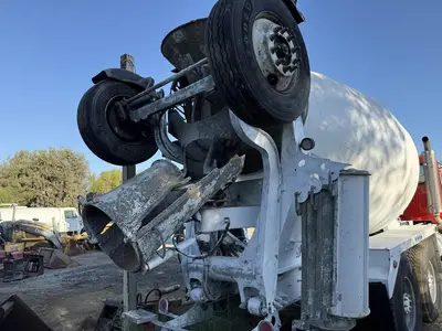 Used 2015 PETERBILT 365 Concrete Mixer Trucks California US | Ben Kaplan Equipment #1393698