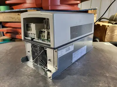 NEW ABB ACS800-U1-0016-7