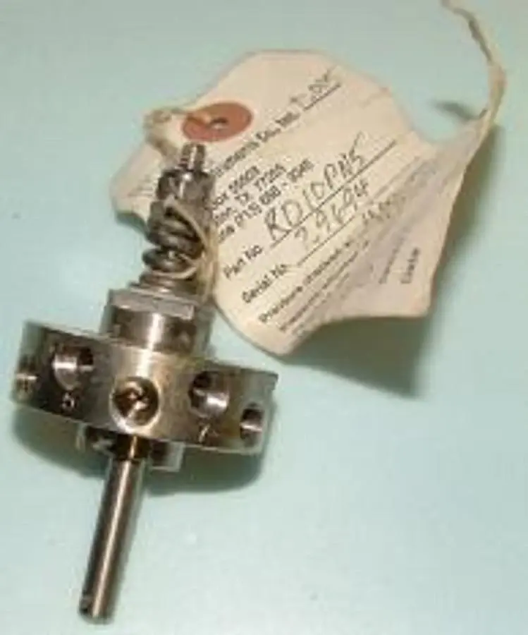 QTY. 1. VALCO VICI VALVE 10 PORT PART # RD10PN5 SE...