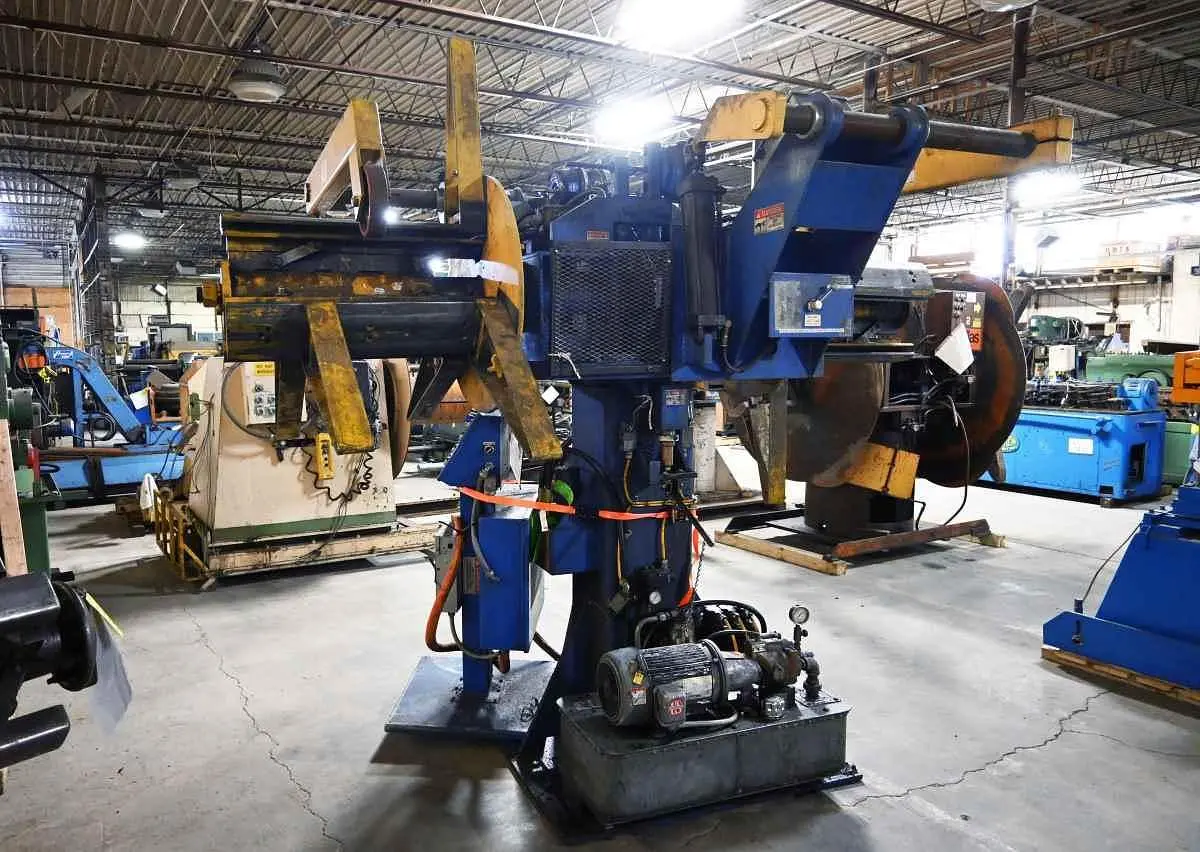 24”  x 8,000 Lb COE Double Uncoiler