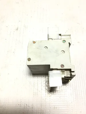 Mitsubishi Electric CP30-BA Circuit Protector 250VAC 10A 2.5kA Pole 3