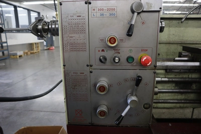 Used ACER MACHINE TOOLS E1440V Engine Lathes Minnesota US | Machinesused.com #1364569