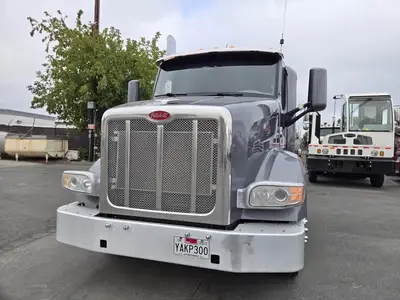 USED 2020 PETERBILT 567