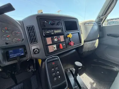 Used 2003 INTERNATIONAL 4300 Box trucks California US | Lillo Machinery #1542381