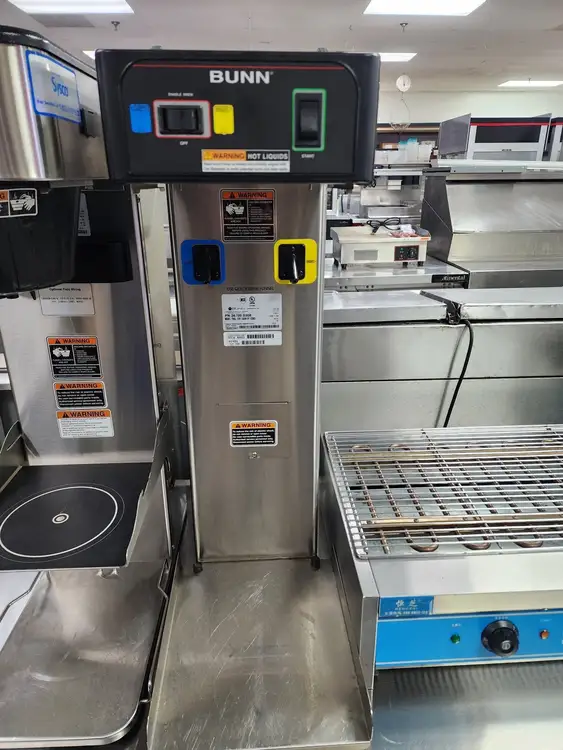 Used Bunn Used Bunn TB3, 25.75" Trunk - 3Gal (11.4L) Iced Tea Brewer Machine 120V Beverage Equipment (miscellaneous) Illinois US | Falcon Restaurant Supply #1376749