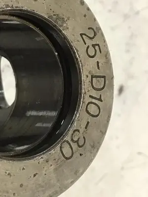 USED VICKERS 25-D10-30