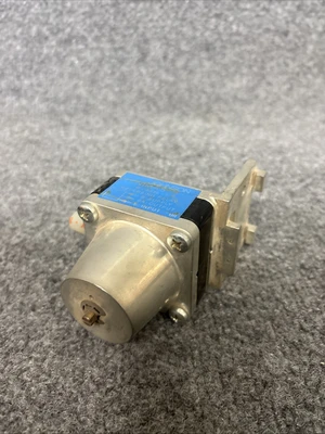 New | in-Stock Johnson Controls R-3030-I Relays & Switches California US | Davliegogo LLC #1706471