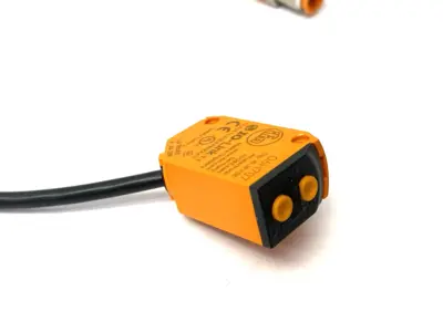 Used ifm Diffuse Reflection Sensor, Background Suppression, O6HLFPKG/0,30m Photoelectric Sensors Michigan US | Maverick Industrial Sales #1391614