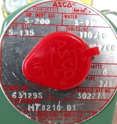 NEW ASCO HT8210-D1 SOLENOID VALVE HT8210D1