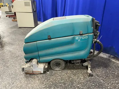 Used TENNANT 5700 XD Washers/Scrubbers Ohio US | HGR 24 #1357932