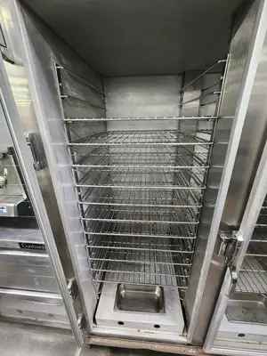 Used Nu-Vu Used Nu-Vu R30 Double Door Heated Holding/Proofer Cabinet Proofers (Bakery) Illinois US | Falcon Restaurant Supply #1376813