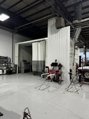 GLOBAL FINISHING SOLUTIONS Spray and Cure Curtain Booth Spray & Cure Booths | MAVERICK UNLIMITED INC. (7)