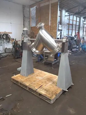 3 cuft Twin Shell Blender  SS