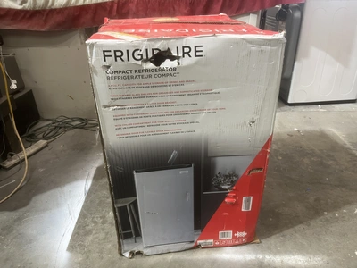 Used FRIGIDAIRE COMPACT Refrigerators Michigan US | Miedema Asset Management Group #1476264