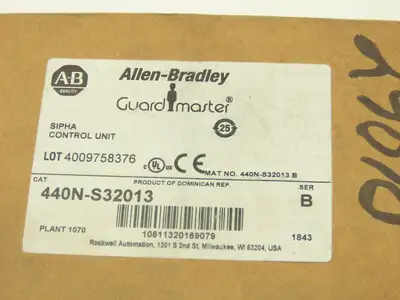 Allen Bradley 440N-S32013 Guardmaster Safety Relay Sipha Control Unit 24V Ser B