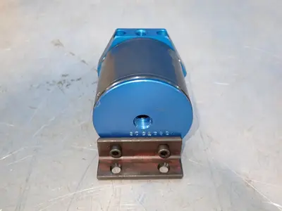 Pneumatic Cylinder Assembly