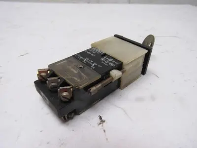 Used EAO _UNKNOWN_ Relays & Switches | Arrow Industrial #640038