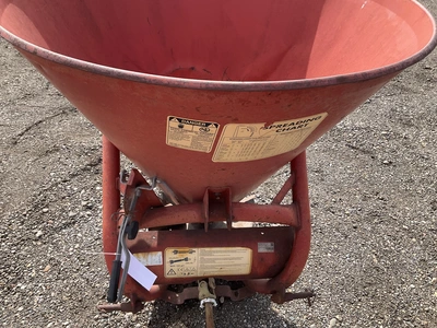 Used _UNKNOWN_ _UNKNOWN_ Broadcast Spreaders Michigan US | Miedema Asset Management Group #1474559