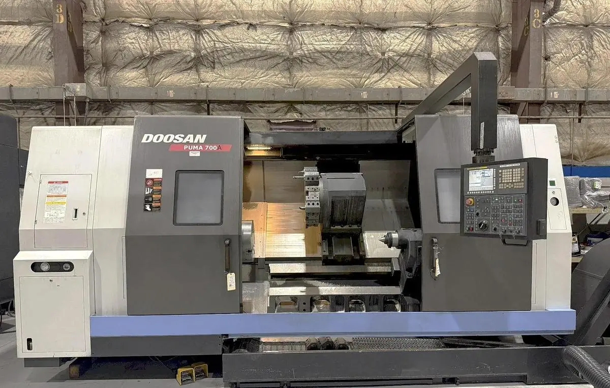 USED 2013 DOOSAN PUMA 700A
