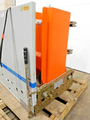 Used GE VB 7.2-500-3 Circuit Breakers Ohio US | Equipment Recovery Corp. #1330373