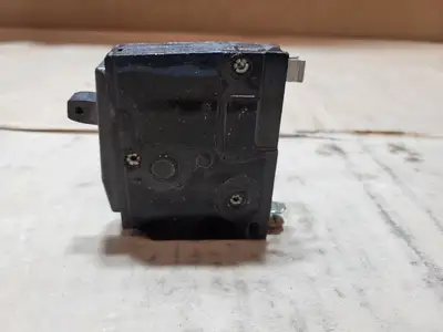 Used SQUARE D QO130 Switchgears British Columbia CA | Lenmark #1438644