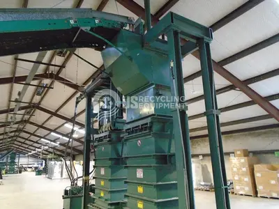 USED 1998 CONSOLIDATED CBD-2943 DOUBLE CHAMBER CLOTHING BALER & CONVEYOR