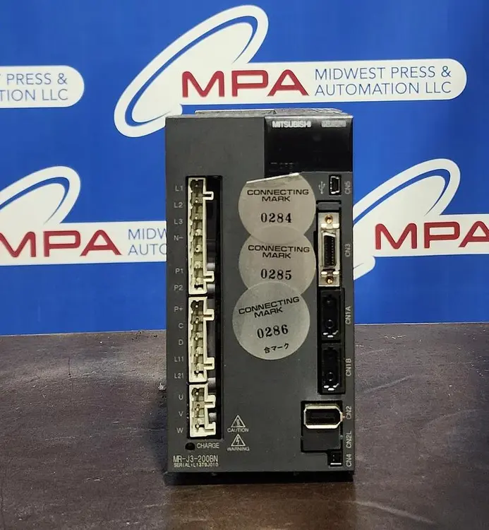 Used MITSUBISHI MR-J3-200BN Servo Drives | Midwest Press and Automation #577553