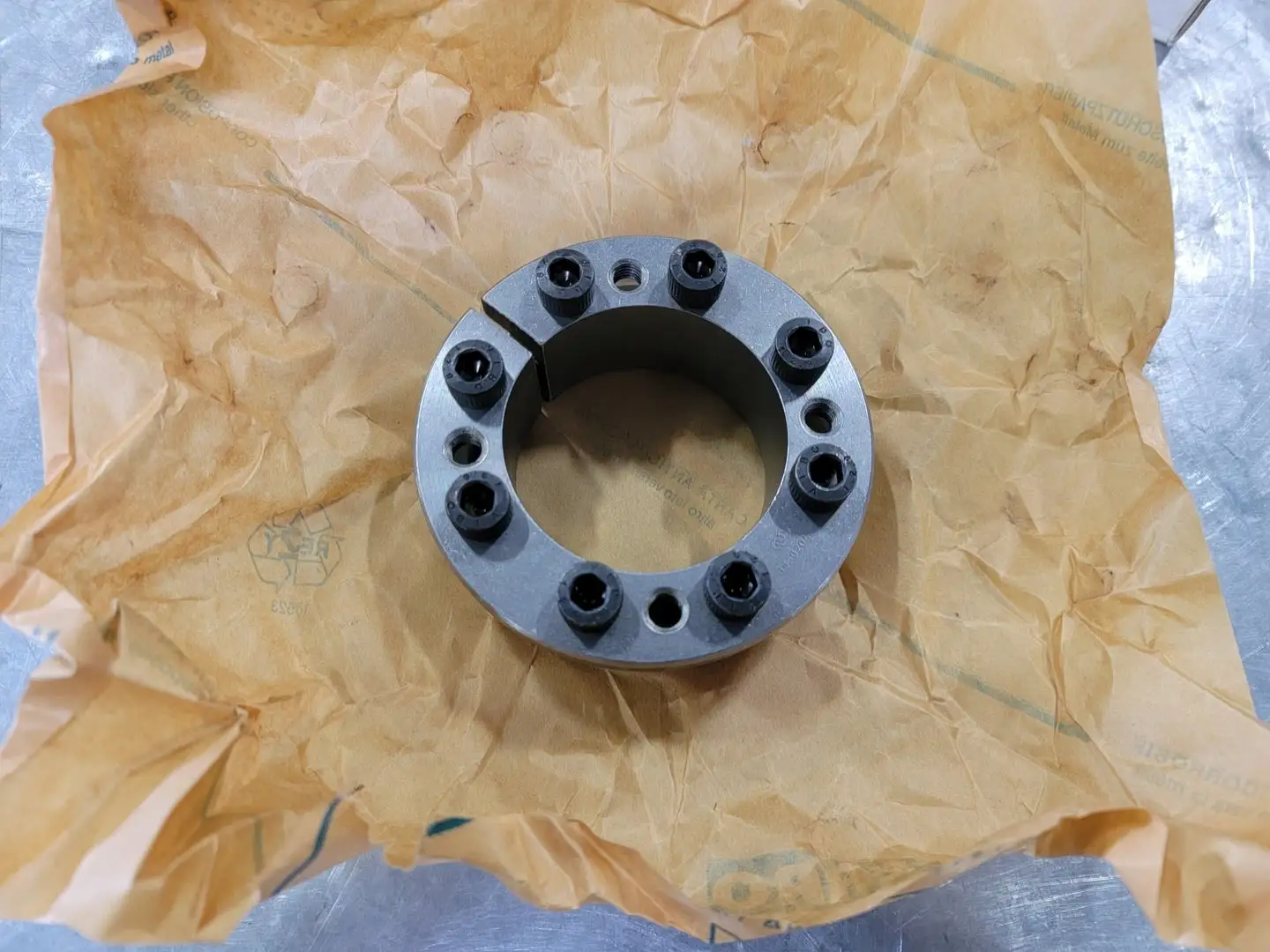2-3/8" x 90 mm Locking Assembly/Keyless Bushing 1061
