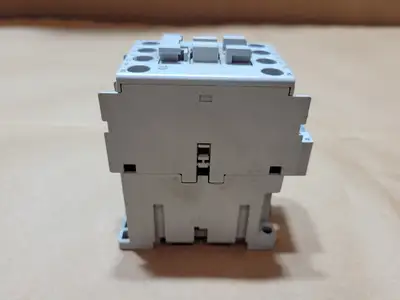 New | in-Stock ALLEN-BRADLEY 100-C23*10 Relays & Switches British Columbia CA | Lenmark #1438360