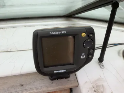 USED 1987 RINKER FIESTA VEE 250