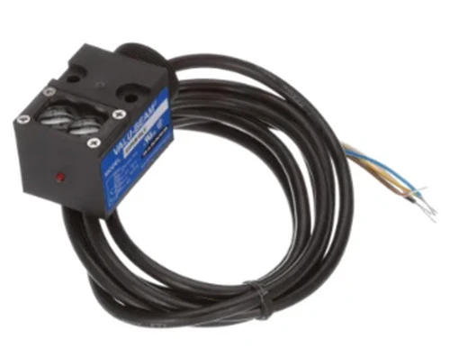 Banner SMW915LV 26170 VALU-BEAM: Retro Sensor, Range 0.15 - 9 m [New]