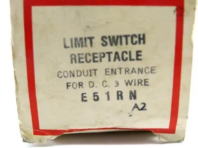 NEW LOT OF 2 CUTLER HAMMER E5R1N LIMIT SWITCH RECEPTACLE SERIES A2
