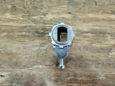 3/8" Die Cast Connector L-16