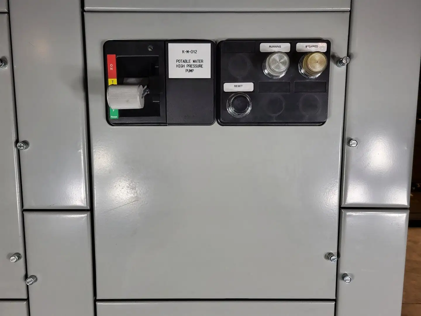5 hp, 600V, 15A, 3-Ph FVNR Starter, Size 1 Bucket for Freedom 2100 MCC Frame