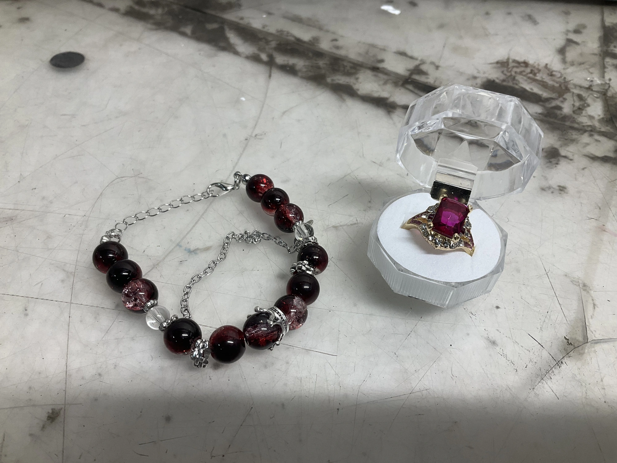 Used _UNKNOWN_ _UNKNOWN_ Jewelry & Gemstones Michigan US | Miedema Asset Management Group #1330008