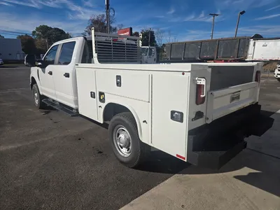 Used 2022 FORD SUPER DUTY F-250 XL CREW CAB Service & Utility Trucks Minnesota US | Carco Truck & Equipment #1693125